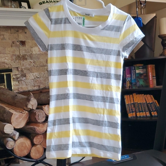 Tee Shirt - Picture 1 of 5